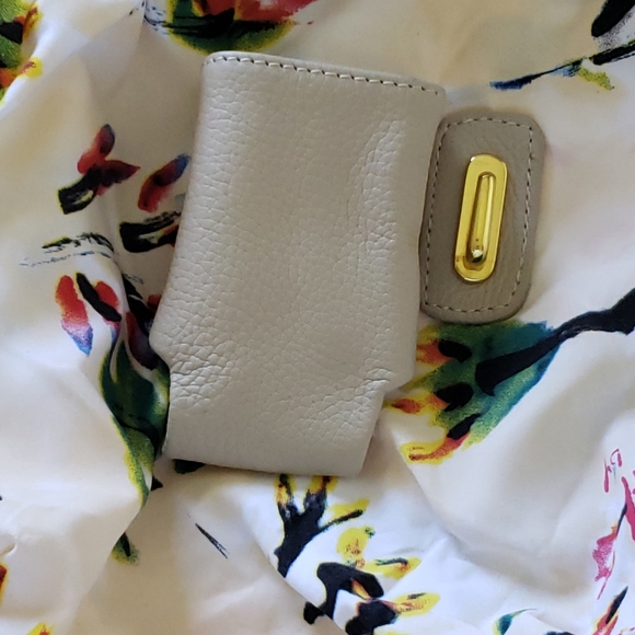 CHI Carlos Falchi Tan Leather and Snakeskin Handba - Picture 8 of 8